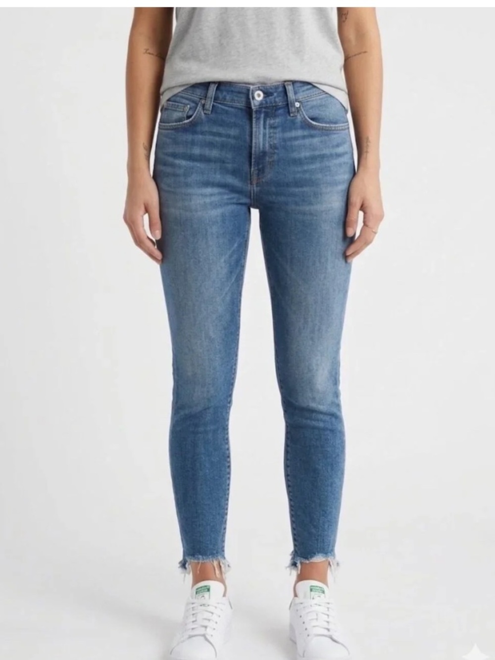 Joe’s Jeans Brand Skinny Jeans with Frayed Ankle Size 27  Frayed Ankle